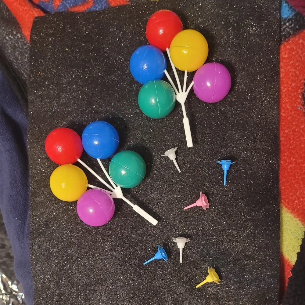 Vintage. Wilton ballon cake toppers, candle holders lot